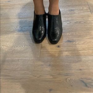 Trotters ankle boots